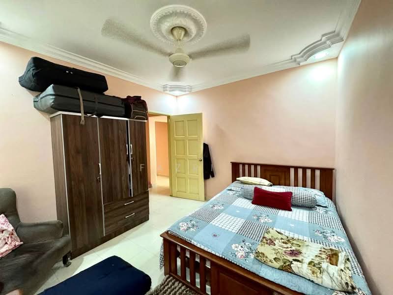 Rumah Teres 2 Tingkat untuk Dijual di Taman Equine (Seri Kembangan) - Fazri . - PropertyGuru.com.my