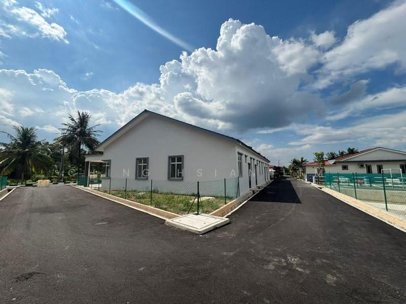 1-storey Terraced House for Sale in Rumah Teres Setingkat di Changlun (Kubang Pasu) - Ching Hsian Lim - Exterior - PropertyGuru.com.my