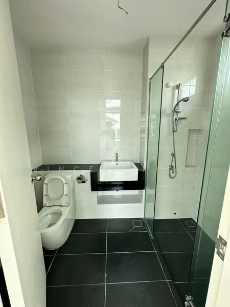 Semi-Detached House for Sale in Bandar Cassia (Batu Kawan) - Vincent Koay - Bathroom - PropertyGuru.com.my