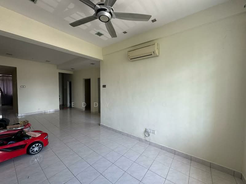 Rumah Bandar untuk Dijual di Batu 9 (Cheras) - Eddy Hong - Living Room - PropertyGuru.com.my