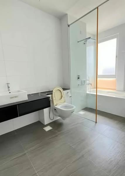 Rumah Berkembar untuk Dijual di Taman Nadayu 92 (Kajang) - Celestine Ting - Bathroom - PropertyGuru.com.my