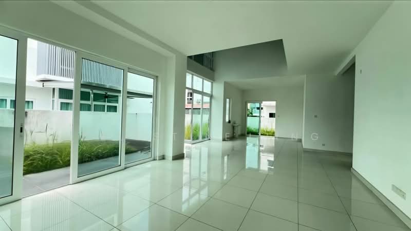 Rumah Berkembar untuk Dijual di Taman Nadayu 92 (Kajang) - Celestine Ting - Living Room - PropertyGuru.com.my