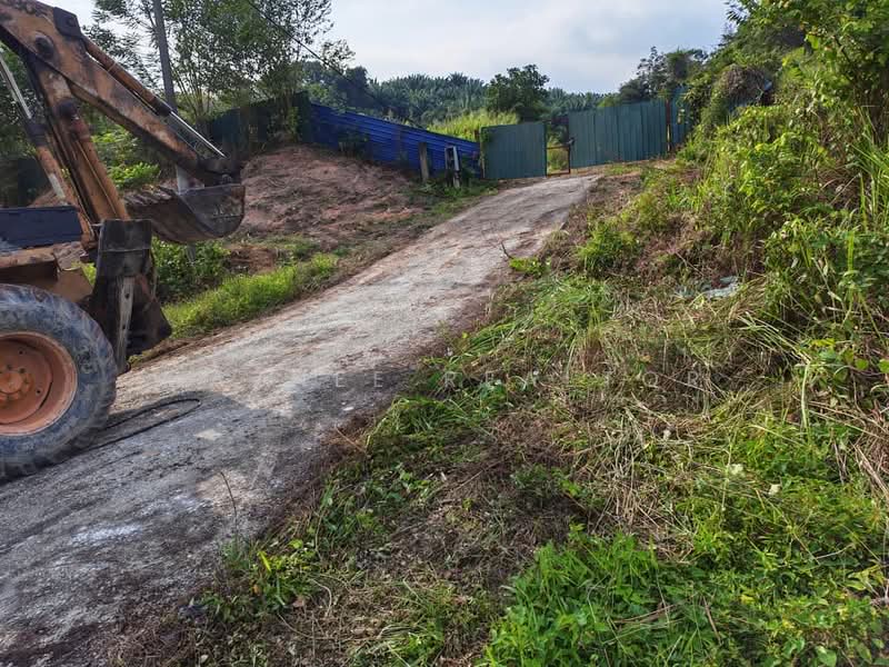 Agricultural Land for Sale in Semenyih (Selangor) - Maznee Realtor - Exterior - PropertyGuru.com.my