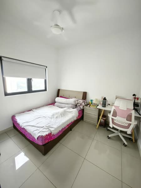 Kediaman Servis untuk Dijual di Savio @ Riana Dutamas - Desmond Wong - Bedroom - PropertyGuru.com.my