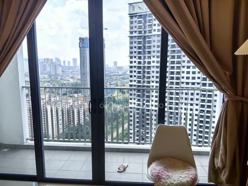 Kediaman Servis untuk Dijual di Savio @ Riana Dutamas - Desmond Wong - Balcony - PropertyGuru.com.my