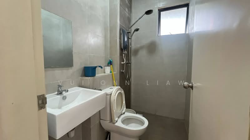 Condominium for Rent at Lido Four Seasons Residence - Vui Onn Liaw - Bathroom - PropertyGuru.com.my