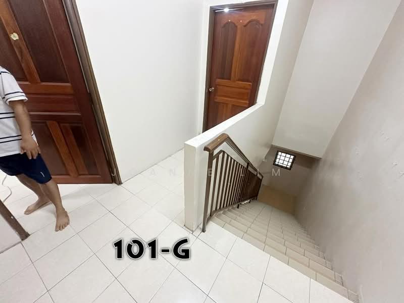 2-storey Terraced House for Sale in Port Klang (Pelabuhan Klang) (Selangor) - Joanne Lim - Corridor - PropertyGuru.com.my