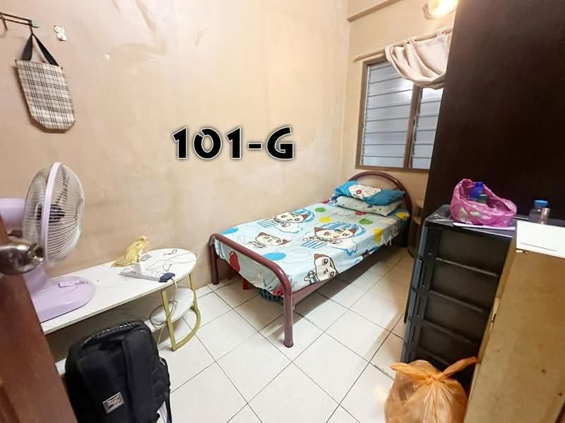 2-storey Terraced House for Sale in Port Klang (Pelabuhan Klang) (Selangor) - Joanne Lim - Bedroom - PropertyGuru.com.my