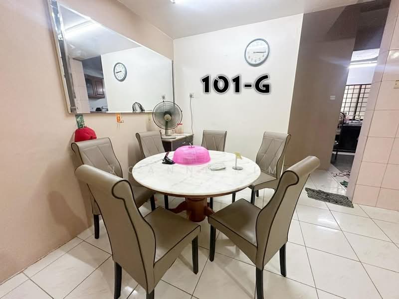 2-storey Terraced House for Sale in Port Klang (Pelabuhan Klang) (Selangor) - Joanne Lim - Dining Room - PropertyGuru.com.my