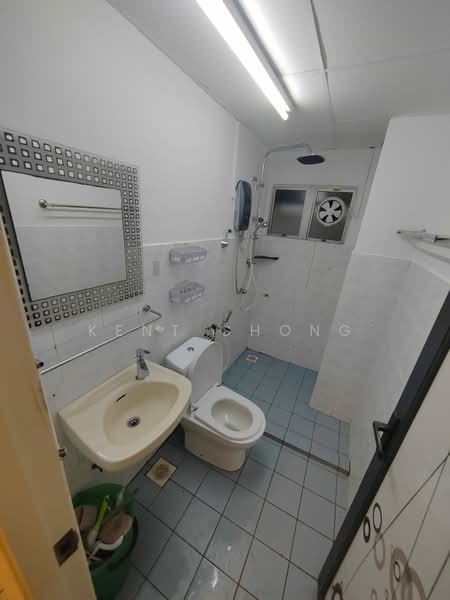 Kondominium untuk Dijual di Endah Ria - Kent Chong - Bathroom - PropertyGuru.com.my