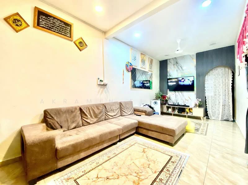 Rumah Teres 1 Tingkat untuk Dijual di Taman Desa Rhu (Sikamat) - Akramin Firdaus Bin Mokhtar - PropertyGuru.com.my