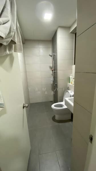 Condominium for Rent at Lake Point Residence - Yam Yi Han - Bathroom - PropertyGuru.com.my