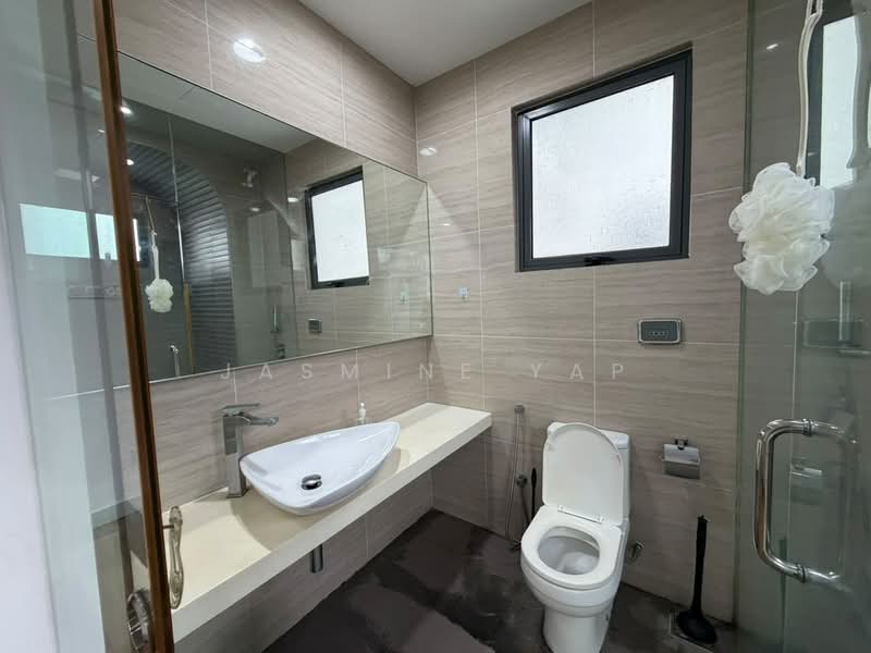 Servis Apartment untuk Disewa di Eve Suite / NZX Square - Jasmine Yap - Bathroom - PropertyGuru.com.my