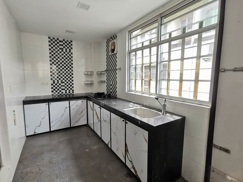 2-storey Terraced House for Sale in Taman Putra Prima (Puchong) - Debby Chai - Kitchen - PropertyGuru.com.my