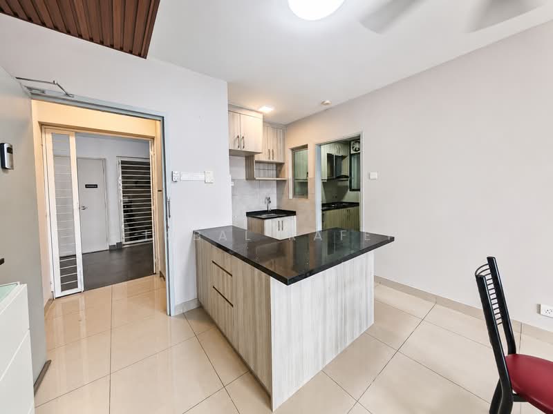 Service Residence for Sale at Residensi Sutera 7 - Iqbal Rafei - Kitchen - PropertyGuru.com.my