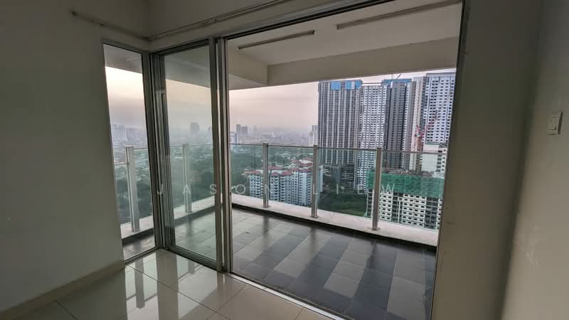 Servis Apartment untuk Disewa di Maxim Citylights - Jason Liew - Balcony - PropertyGuru.com.my