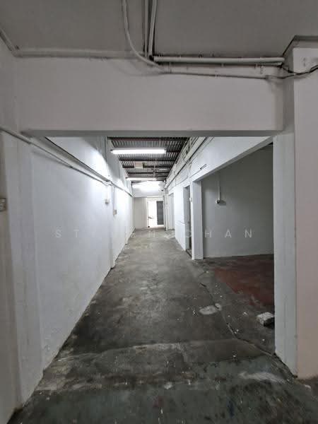 Kedai / Pejabat untuk Dijual di Off Jln Pudu (KL City Centre) - Steven Chan - Corridor - PropertyGuru.com.my