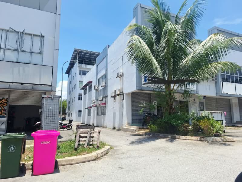 Shop / Office for Sale in D'alpinia (Puchong) - Jenny Ng - Exterior - PropertyGuru.com.my