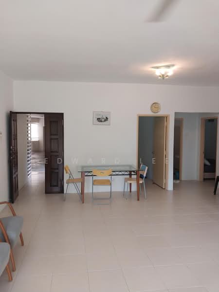 Kondominium untuk Dijual di Penhill Perdana Condominium - Edward Lee - Living Room - PropertyGuru.com.my