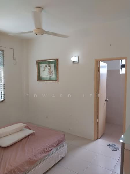 Kondominium untuk Dijual di Penhill Perdana Condominium - Edward Lee - Bedroom - PropertyGuru.com.my
