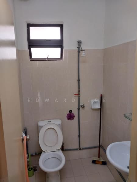 Kondominium untuk Dijual di Penhill Perdana Condominium - Edward Lee - Bathroom - PropertyGuru.com.my