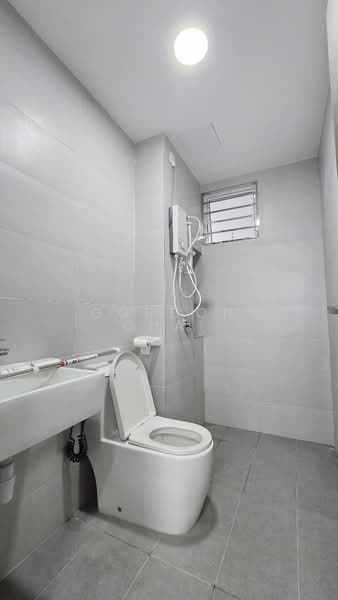 Service Residence for Rent at TRELLIS RESIDENCES - Gordon Chai - Bathroom - PropertyGuru.com.my