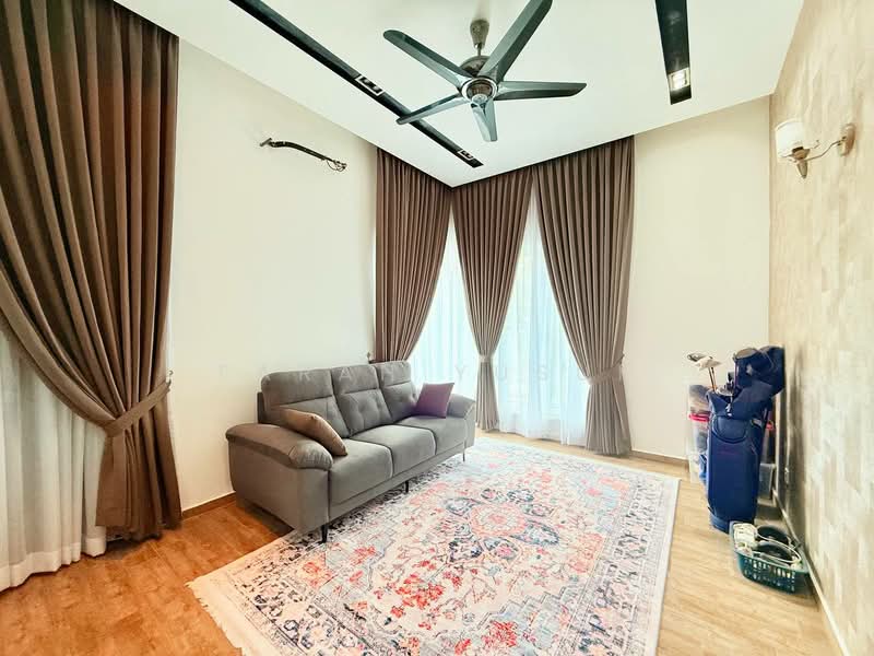 Rumah Banglo untuk Dijual di Sungai Long (Bandar Sungai Long) - FARAH YUSUF - Living Room - PropertyGuru.com.my