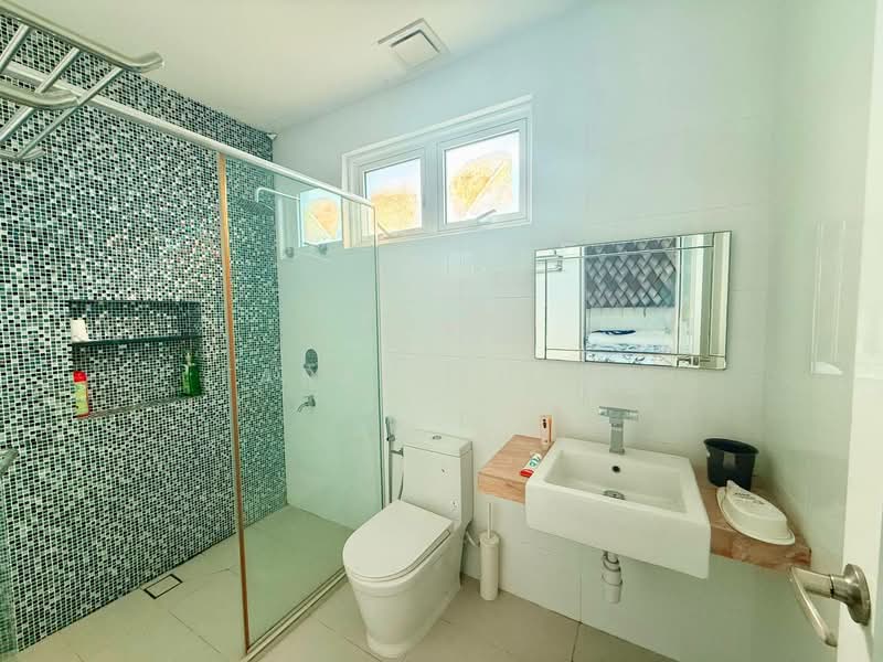 Rumah Banglo untuk Dijual di Sungai Long (Bandar Sungai Long) - FARAH YUSUF - Bathroom - PropertyGuru.com.my