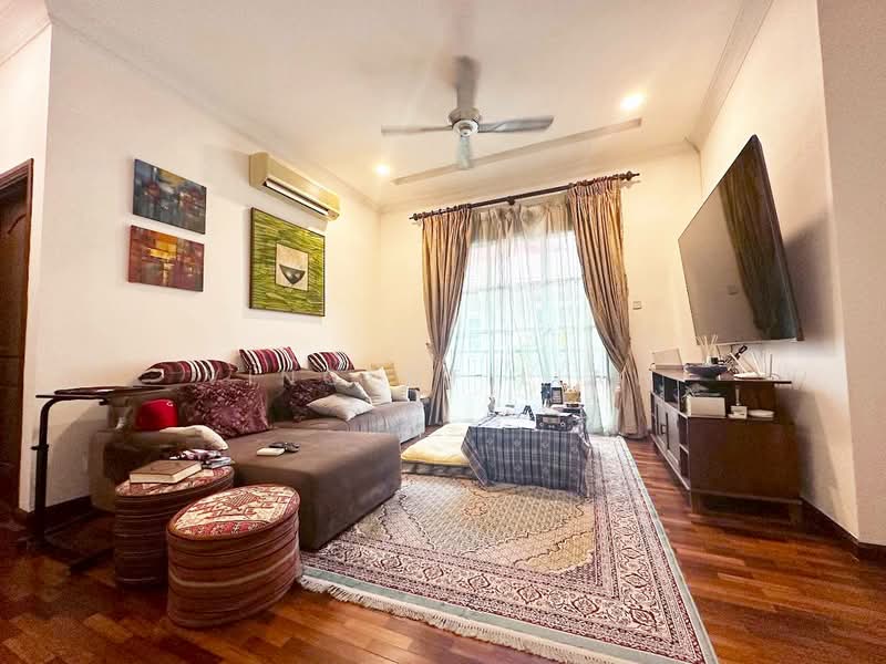 Rumah Berkembar untuk Dijual di Tropicana Golf and Country Resort (Tropicana) - Vincent Liaw - Living Room - PropertyGuru.com.my