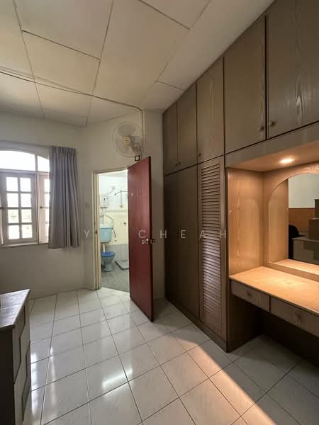 Condominium for Sale at Regency Terrace - YY Cheah - Bedroom - PropertyGuru.com.my