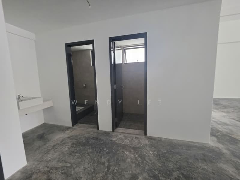 Shop for Rent in BANDAR PUCHONG JAYA (Puchong) - Wendy Lee - Bathroom - PropertyGuru.com.my