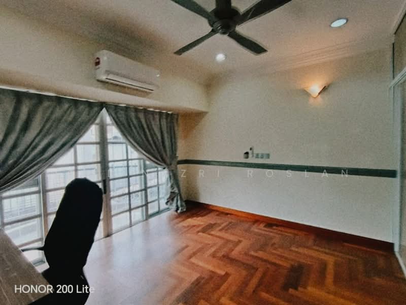 Rumah Berkembar untuk Dijual di Seksyen 9 (Shah Alam) - Mohd Nazri Roslan - PropertyGuru.com.my