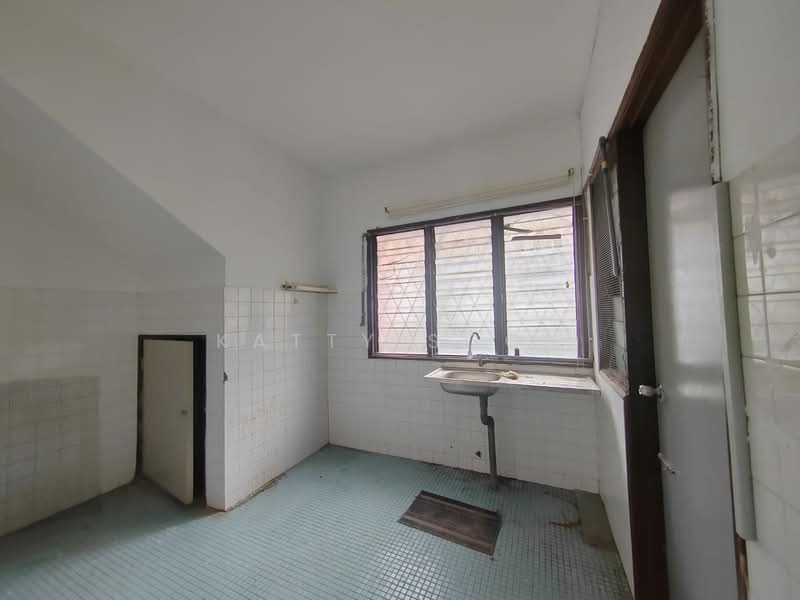 Terraced House for Sale in Alam Damai (Cheras) - Katty Soon - Kitchen - PropertyGuru.com.my