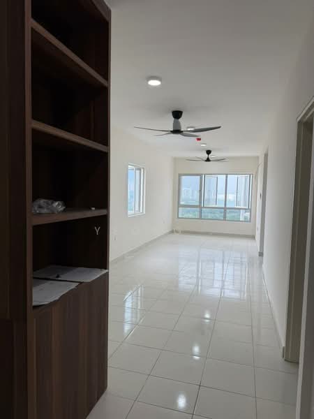 Kondominium untuk Disewa di Aspire Residence - Yeong . - Corridor - PropertyGuru.com.my