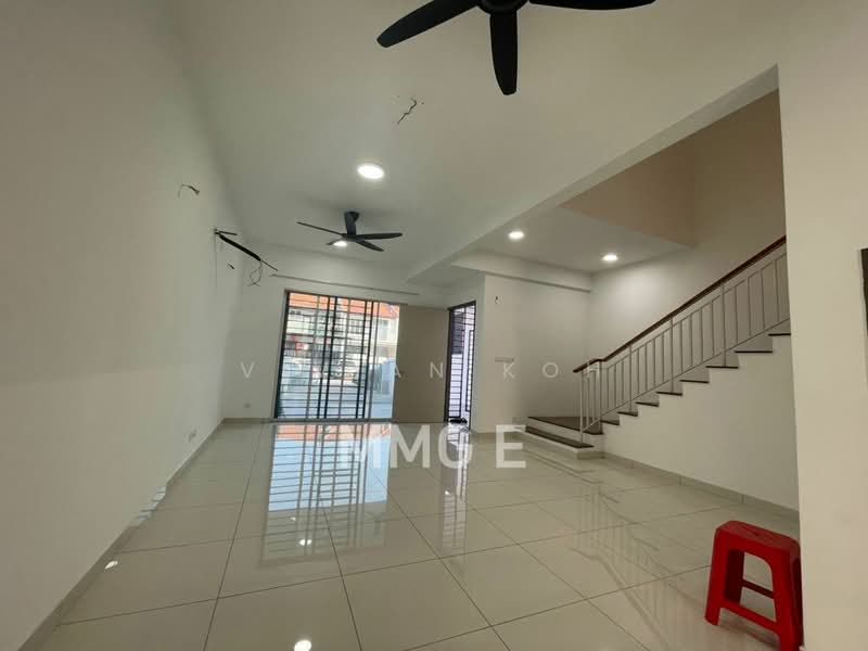 2-storey Terraced House for Rent in Kota Bayuemas (Klang) - Vivian Koh - Living Room - PropertyGuru.com.my