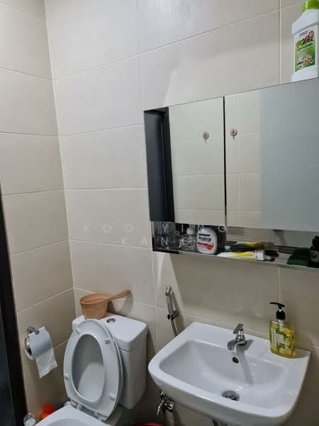 Kediaman Servis untuk Dijual di Pacific Star (Service Residence) - Koo Ying Kang - Bathroom - PropertyGuru.com.my