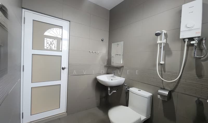 Rumah Teres 2-Tingkat untuk Dijual di Seri Kembangan (Selangor) - David Lee - Bathroom - PropertyGuru.com.my
