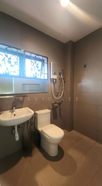 Rumah Teres 2-Tingkat untuk Dijual di Seri Kembangan (Selangor) - David Lee - Bathroom - PropertyGuru.com.my
