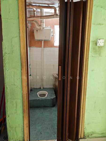 Flat for Sale at Sentul Utama Flat - Aaron Ong - Bathroom - PropertyGuru.com.my