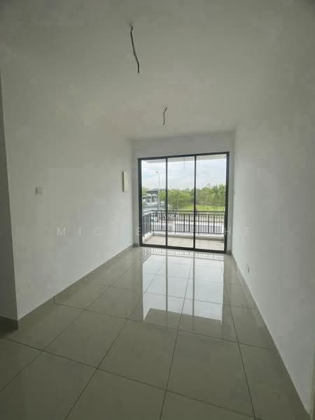 Cluster House for Sale in Johor Bahru (Johor) - Michelle He - Balcony - PropertyGuru.com.my