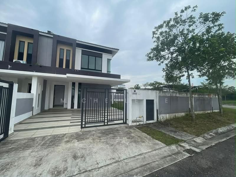 Cluster House for Sale in Johor Bahru (Johor) - Michelle He - Exterior - PropertyGuru.com.my