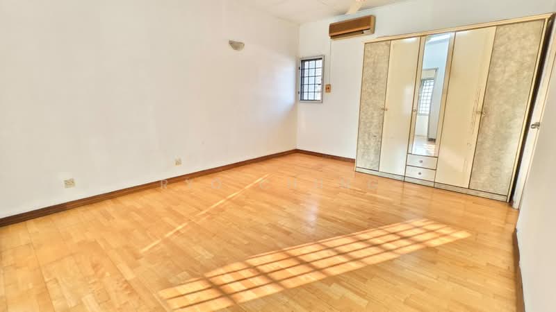 1.5-storey Terraced House for Sale in Usj 6 (Subang Jaya) - Ryo Chung - Bedroom - PropertyGuru.com.my