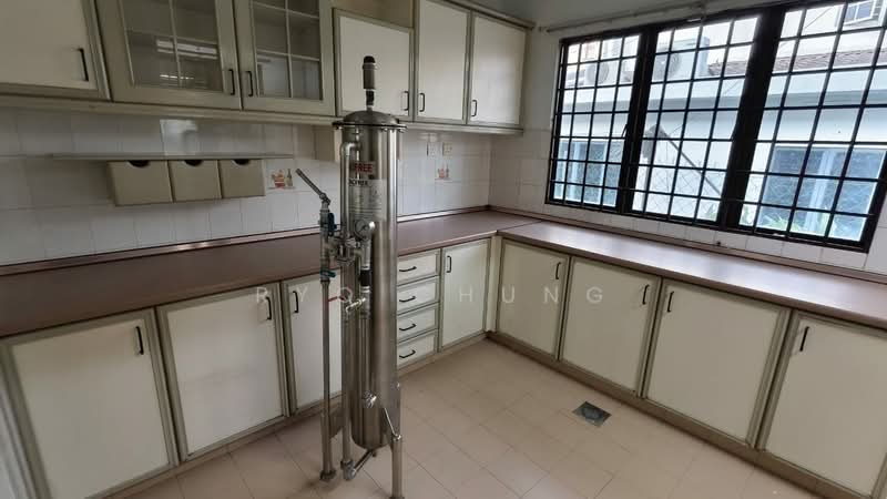 1.5-storey Terraced House for Sale in Usj 6 (Subang Jaya) - Ryo Chung - Kitchen - PropertyGuru.com.my