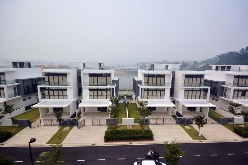 Semi-Detached House for Sale in Lake Fields (Sungai Besi) - Suki Tan - Exterior - PropertyGuru.com.my