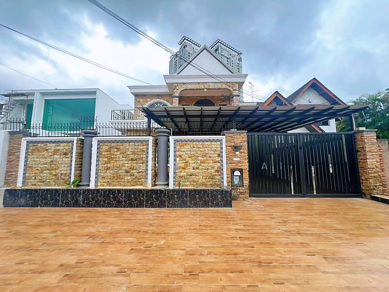 Semi-Detached House for Sale in Taman Serene (Johor Bahru) - Gordon Chai - Exterior - PropertyGuru.com.my