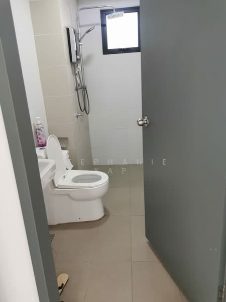 Servis Apartment untuk Disewa di TRIO By Setia - Stephanie Yap - Bathroom - PropertyGuru.com.my