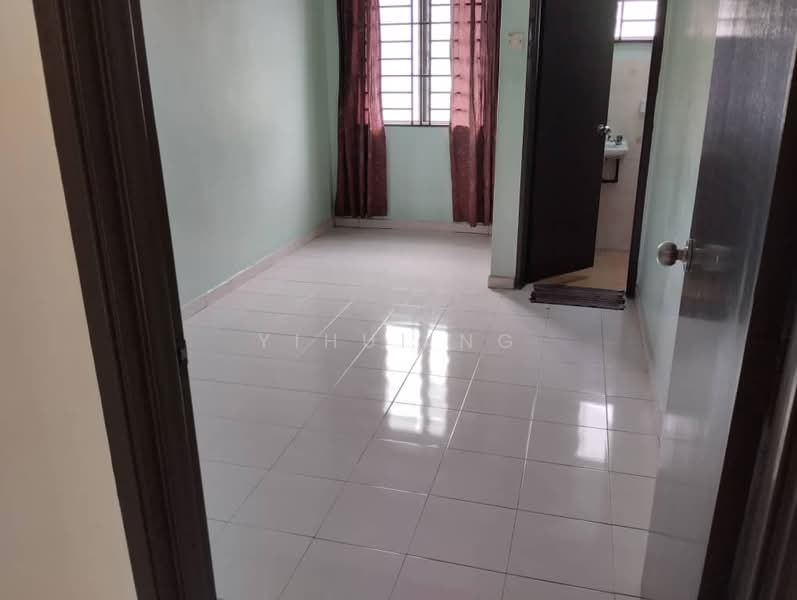 Rumah Bandar untuk Dijual di Taman Klang Utama (Kapar) - YiHui Ng - PropertyGuru.com.my