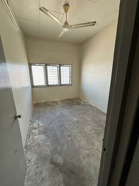 Kedai / Pejabat untuk Disewa di Perai (Penang) - Vick Teoh - Interior - PropertyGuru.com.my