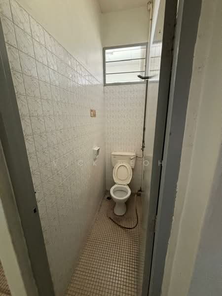 Kedai / Pejabat untuk Disewa di Perai (Penang) - Vick Teoh - Bathroom - PropertyGuru.com.my