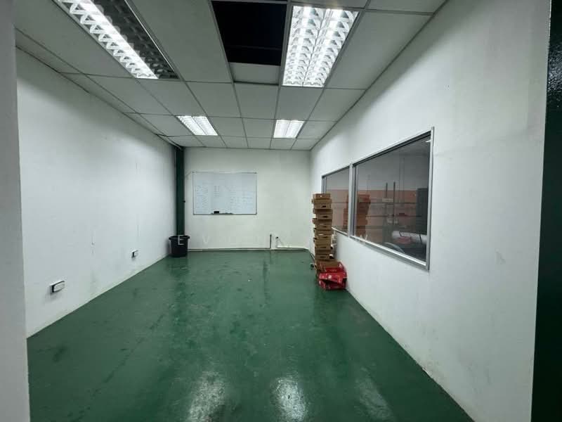 Semi-D Factory for Sale in Taman Daya (Johor Bahru) - Evon Yew - Interior - PropertyGuru.com.my